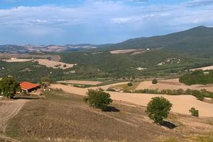 Azienda agricola con terreni stalla e fienile