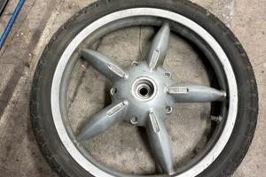 Cerchio posteriore Aprilia Scarabeo 100