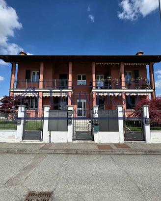 Appartamento di 85 m² con 3 locali e box auto dopp