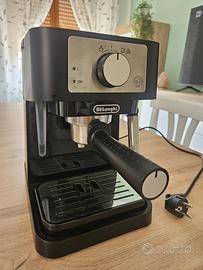 Macchina da caffè espresso StilosaDe'Longhi