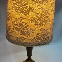 Lampada in ottone con paralume ricamato 54 cm