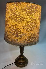 Lampada in ottone con paralume ricamato 54 cm