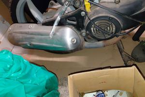 Blocco motore 100 2t tutto originale.