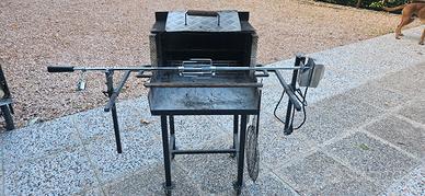 barbecue artigianale con girarrosto 