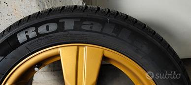 Pneumatici invernali 195/55-16.