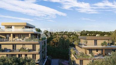 Attico / Mansarda di 350 m² con più di 5 locali a 