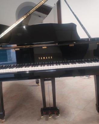 Pianoforte Yamaha C3 a coda trasporto incluso