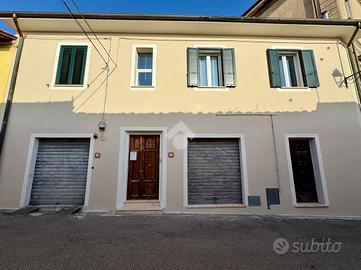 5 LOCALI A SANTA MARIA A MONTE