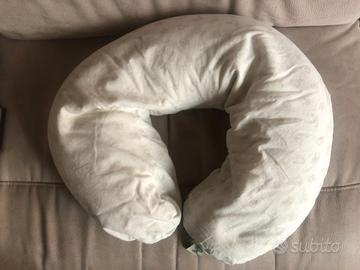 Cuscino allattamento modello “Abbraccio Luna”