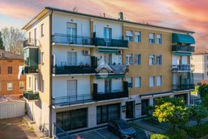 3 LOCALI A REGGIO NELL'EMILIA