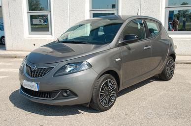 Lancia Ypsilon 1.0 FireFly 5 porte S&S Hybrid Gold