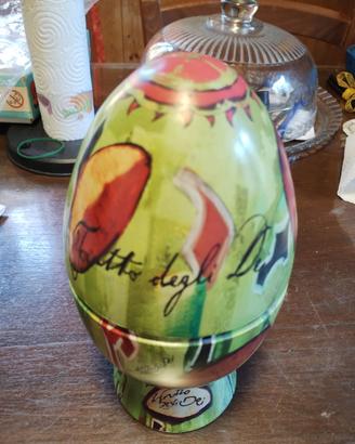 Scatola uovo di Pasqua in latta