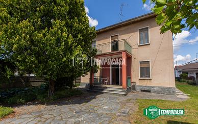 VILLA INDIPENDENTE A BELLINZAGO NOVARESE