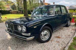 Lancia Flavia 2000 a carburatore interni stupendi