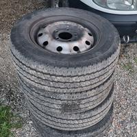 225/65/16 