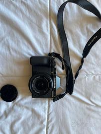 Fujifilm X-S10 + obiettivo 15-45 + 3 batterie