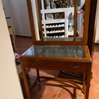 Consolle, toilette, mobile con specchio e sgabelli