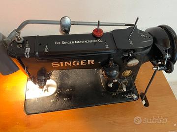 Macchina da cucire a pedale Singer