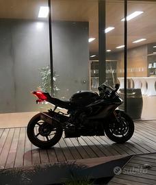 Yamaha R6 Full carbonio