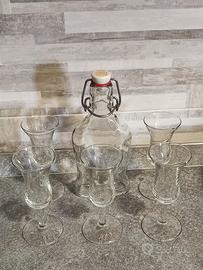 Servizio bicchierini grappa con bottiglia
