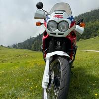 Honda Africa Twin 750 RD07A