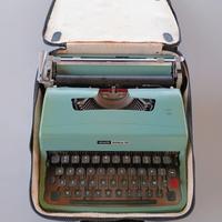 Olivetti lettera 32