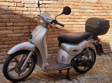 Aprilia SCARABEO 100cc 2Tempi 
