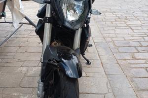 Moto Benelli BN 125.