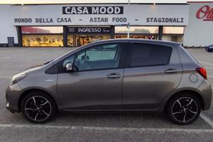 Toyota Yaris Hybrid Style