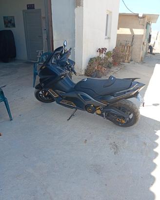 Yamaha T Max 530 - 2015