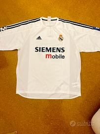 Calcio maglia real madrid 2013