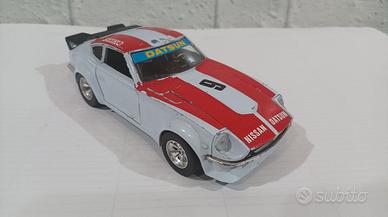 burago datsun z scala 1/24  kit montaggio anni 90