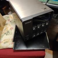 Nas QNAP TS-410