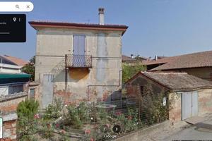 Casa indipendente di 268 m² con più di 5 locali a 