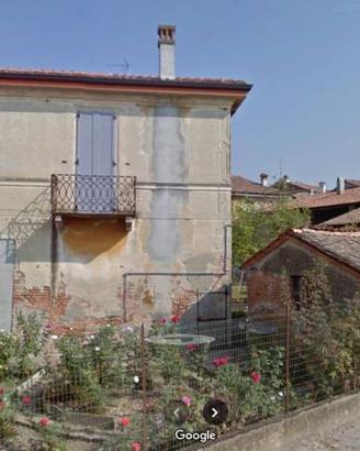 Casa indipendente di 268 m² con più di 5 locali a 