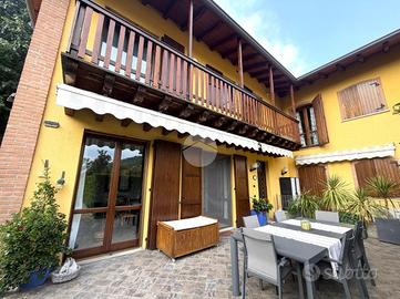 VILLA A SCHIERA A TRESCORE BALNEARIO