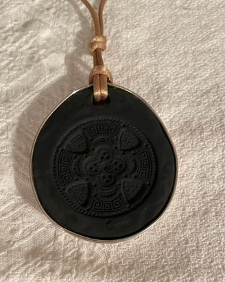 Collana in pietra lavica e argento