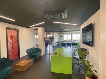 Lussuose stanze in elegante ufficio