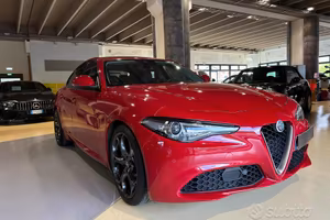 Alfa Romeo Giulia 2.0 Turbo 200 CV AT8 Super