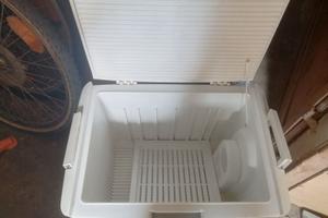 Mini frigo con spinotto