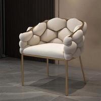 Poltrona elegante da soggiorno in velluto