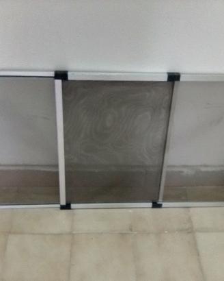 Zanzariera per finestre estendibile