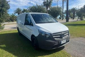 MERCEDES Vito 111 cdi compact E6
