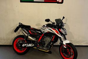 KTM 890 Duke R