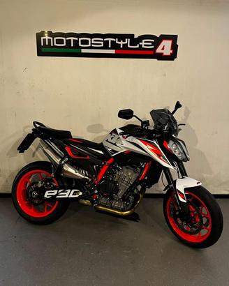 KTM 890 Duke R
