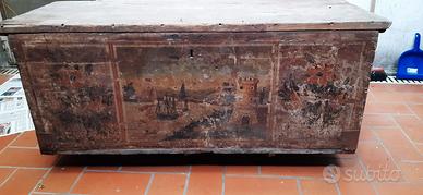 Cassa in legno dipinta