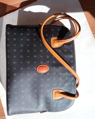 Borse e borsette da donna (Versace, Barocco, ecc)