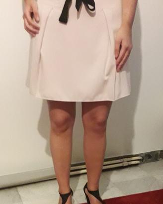 Gonna rosa con fiocco Motivi