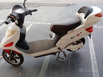 Scooter elettrico UFO