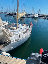 Barca a vela . Molto sicura